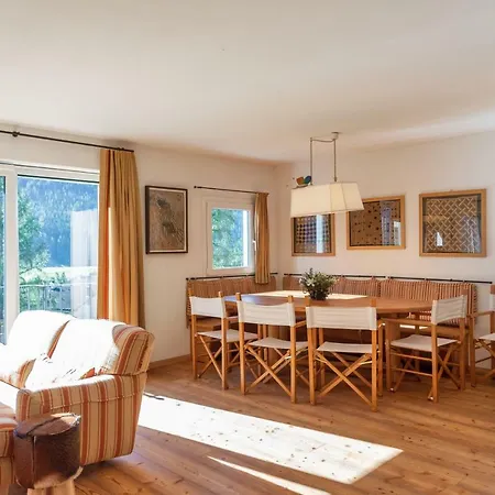 Chesa Saura - Apartment La Punt-Chamues-ch
