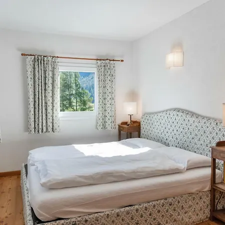 Appartement Chesa Saura - La Punt-Chamues-ch